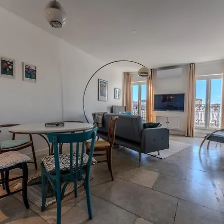 Apartmán T4 En Plein Coeur De